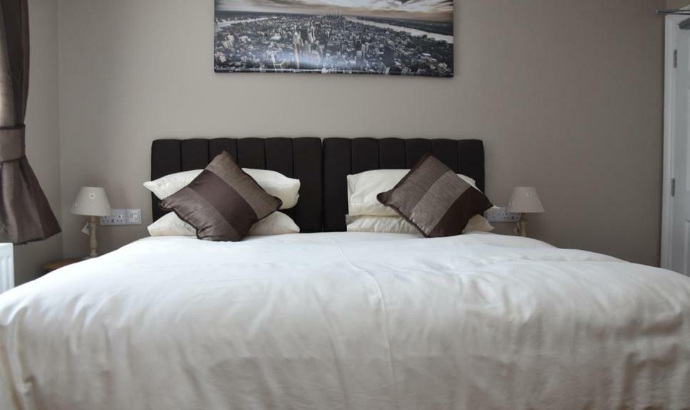The Red Lion Bed and Breakfast Cardigan Εξωτερικό φωτογραφία