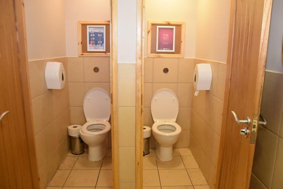 The Red Lion Bed and Breakfast Cardigan Εξωτερικό φωτογραφία