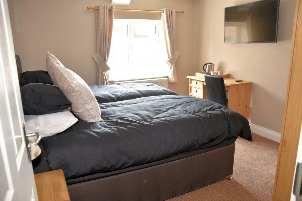 The Red Lion Bed and Breakfast Cardigan Εξωτερικό φωτογραφία